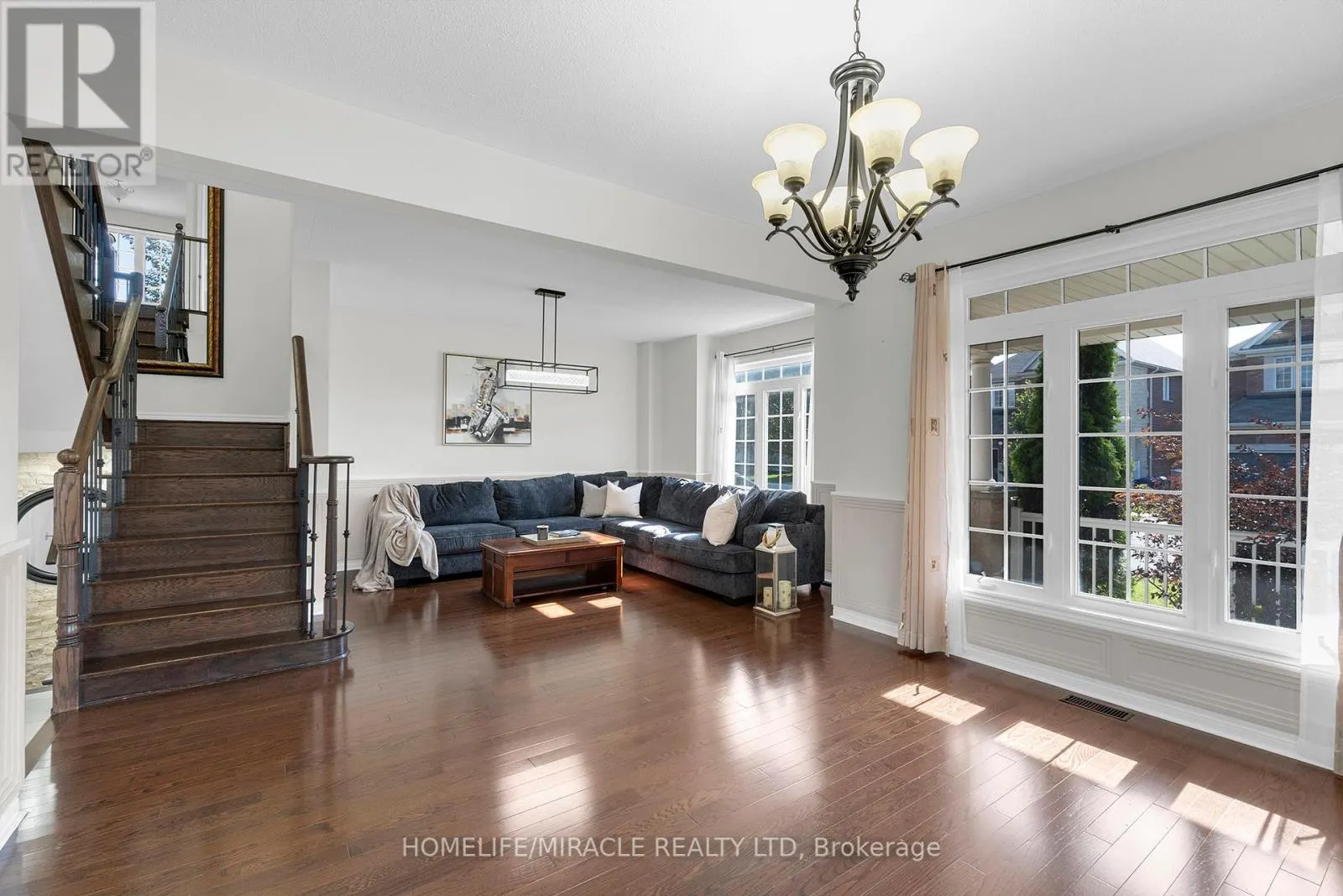 129 VIPOND WAY