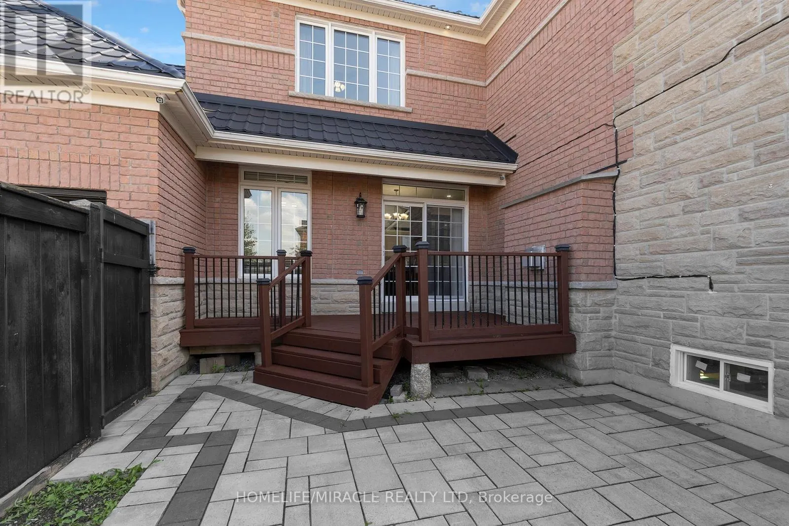 129 VIPOND WAY