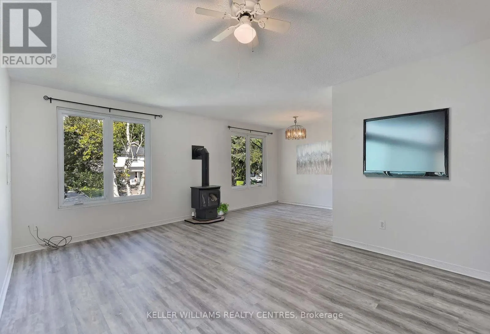 373 BORDEN AVENUE