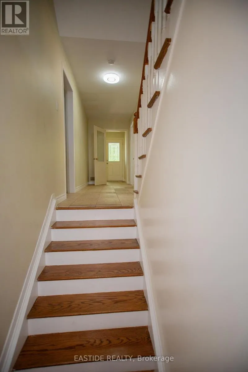UPPER - 31 MARKHAVEN ROAD