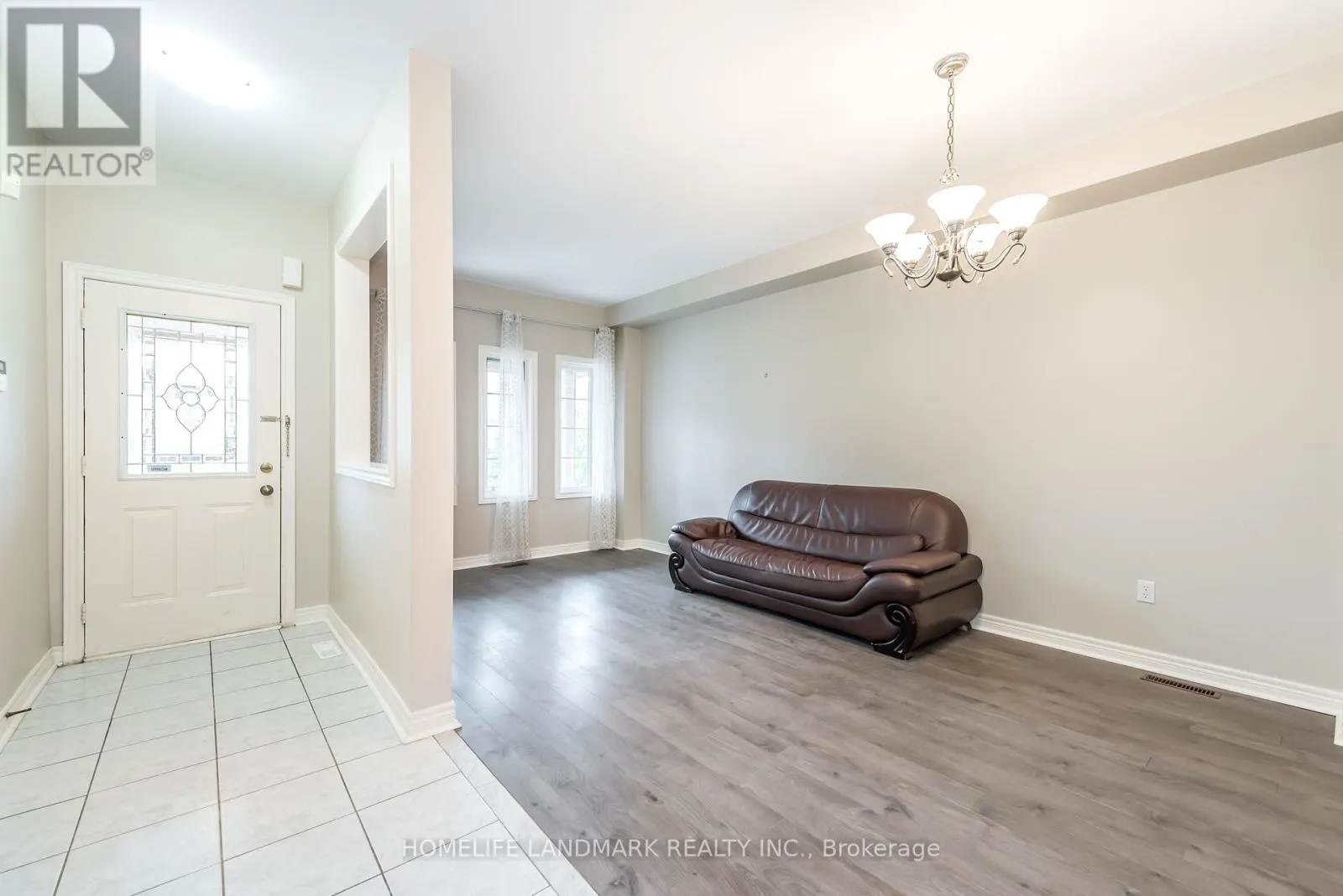 97 ANNINA CRESCENT