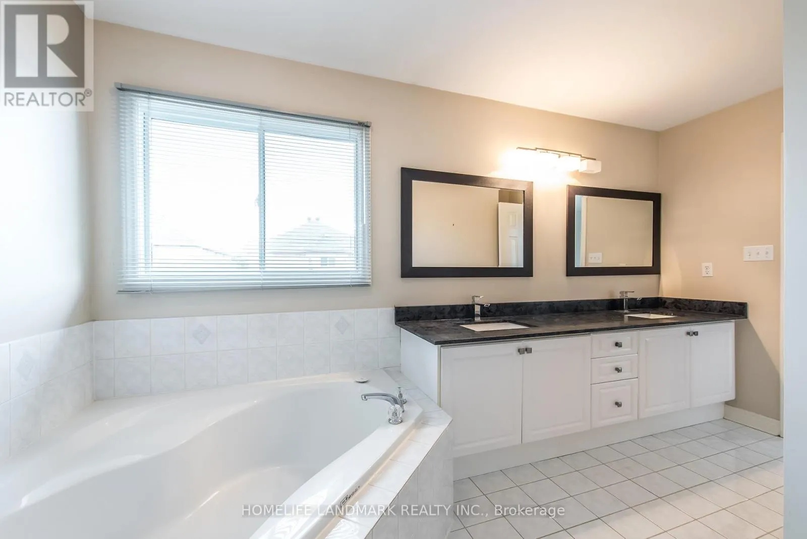 97 ANNINA CRESCENT