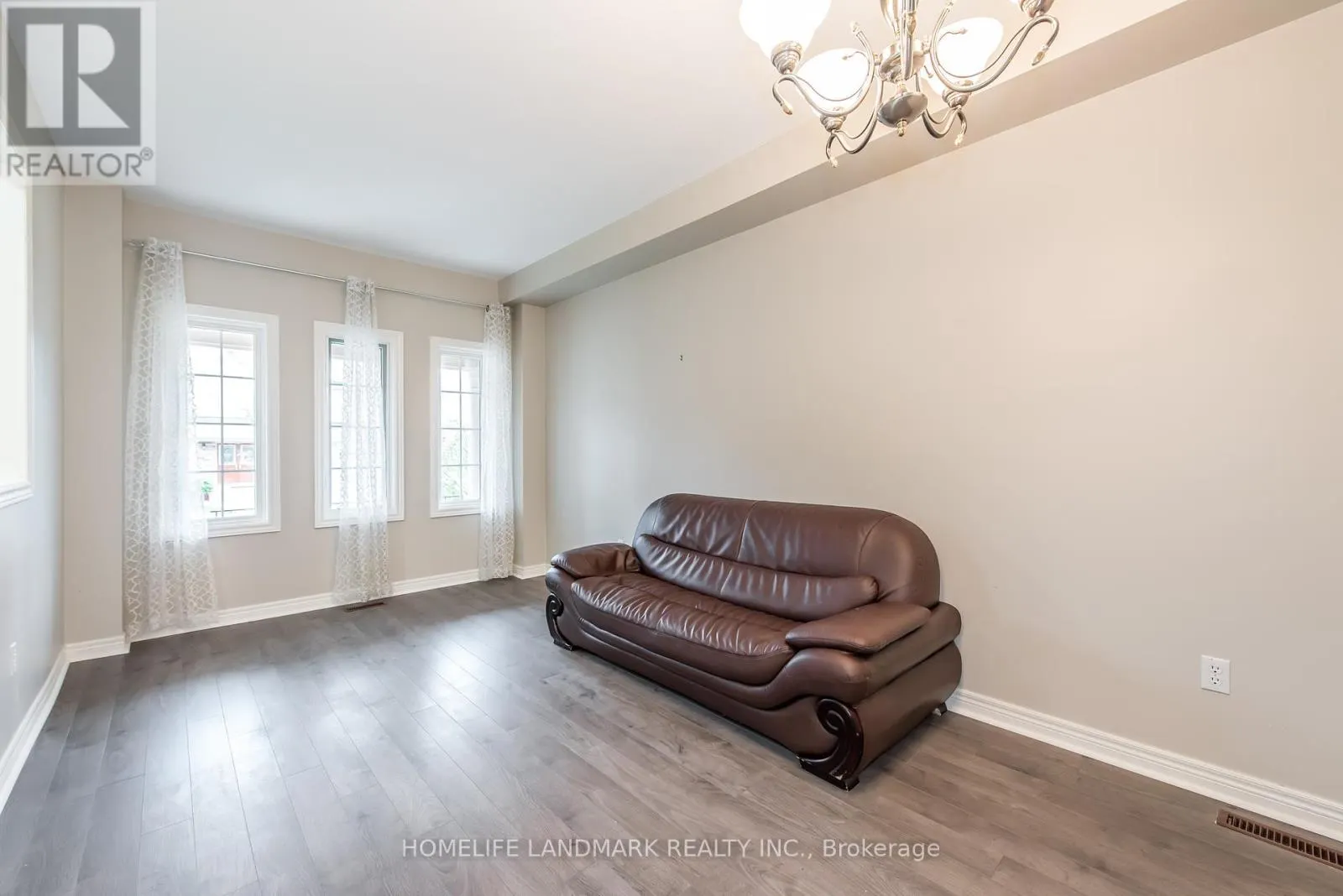 97 ANNINA CRESCENT