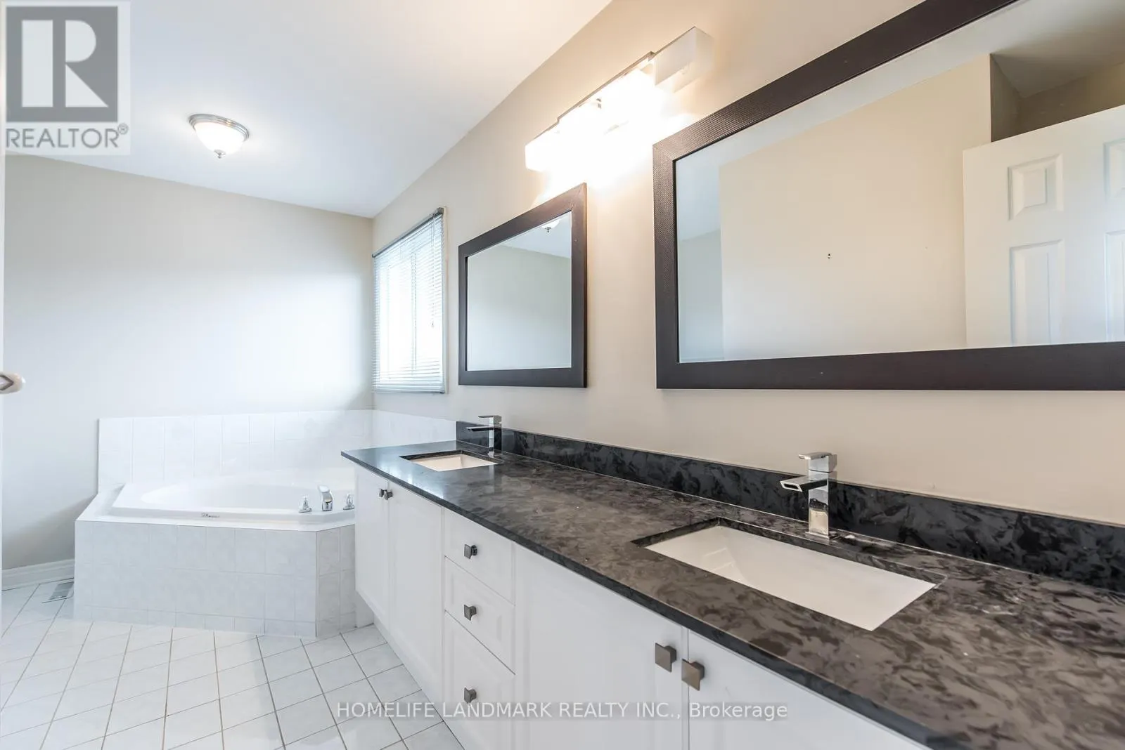 97 ANNINA CRESCENT