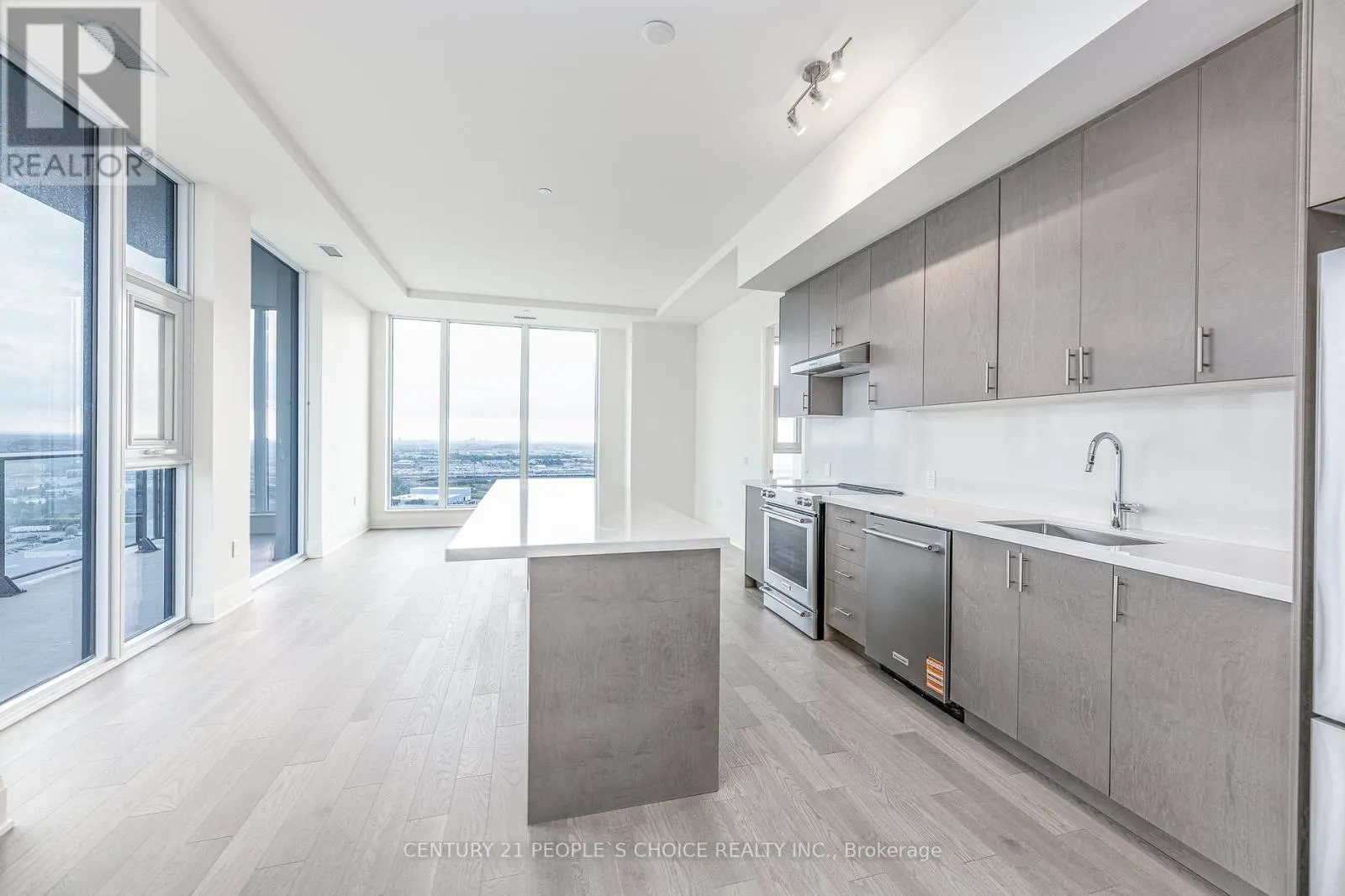 PH110 - 8960 JANE STREET