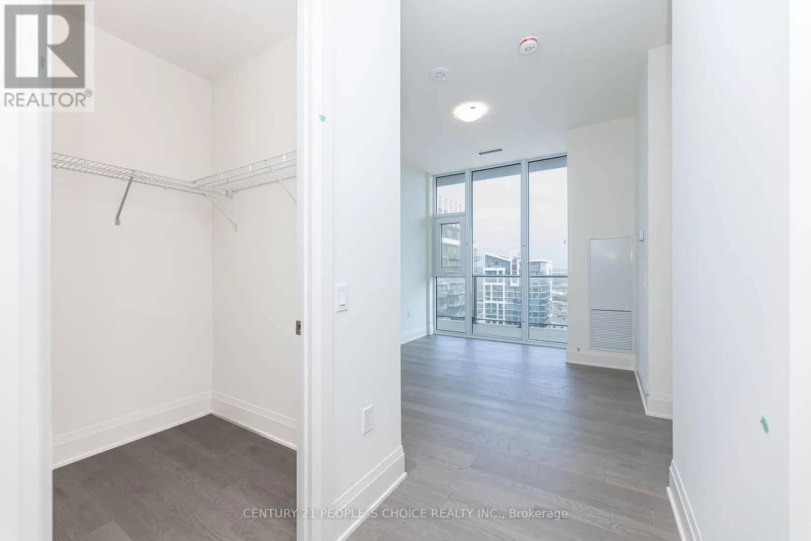 PH110 - 8960 JANE STREET