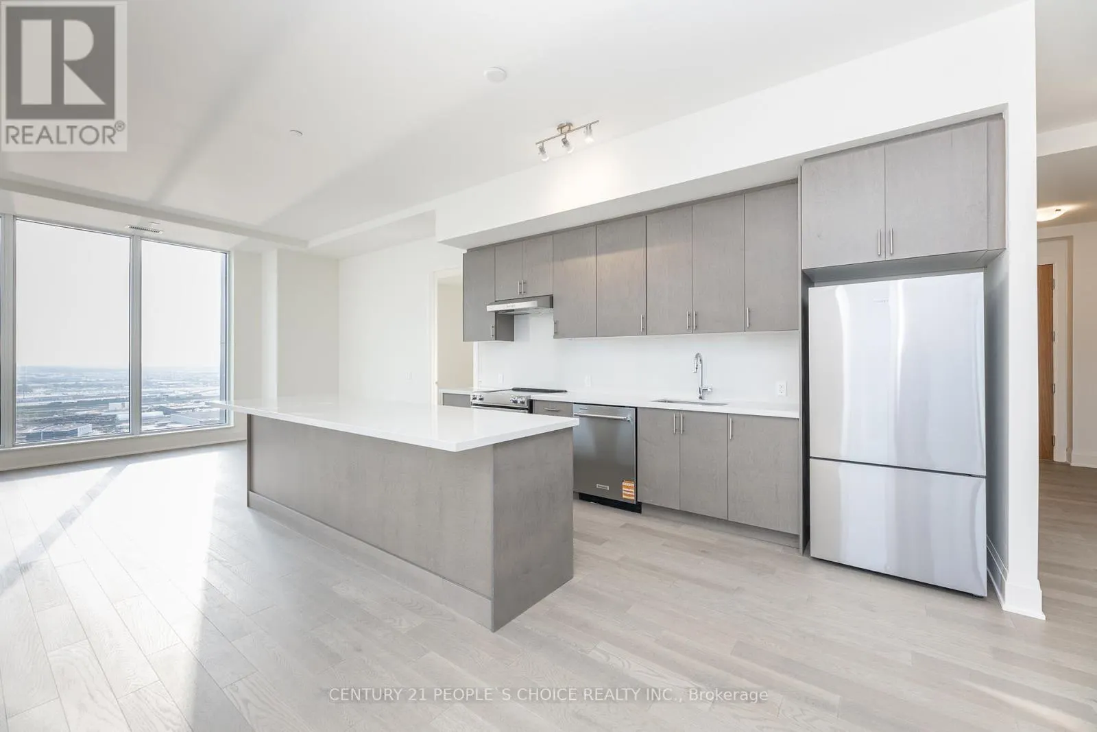 PH110 - 8960 JANE STREET