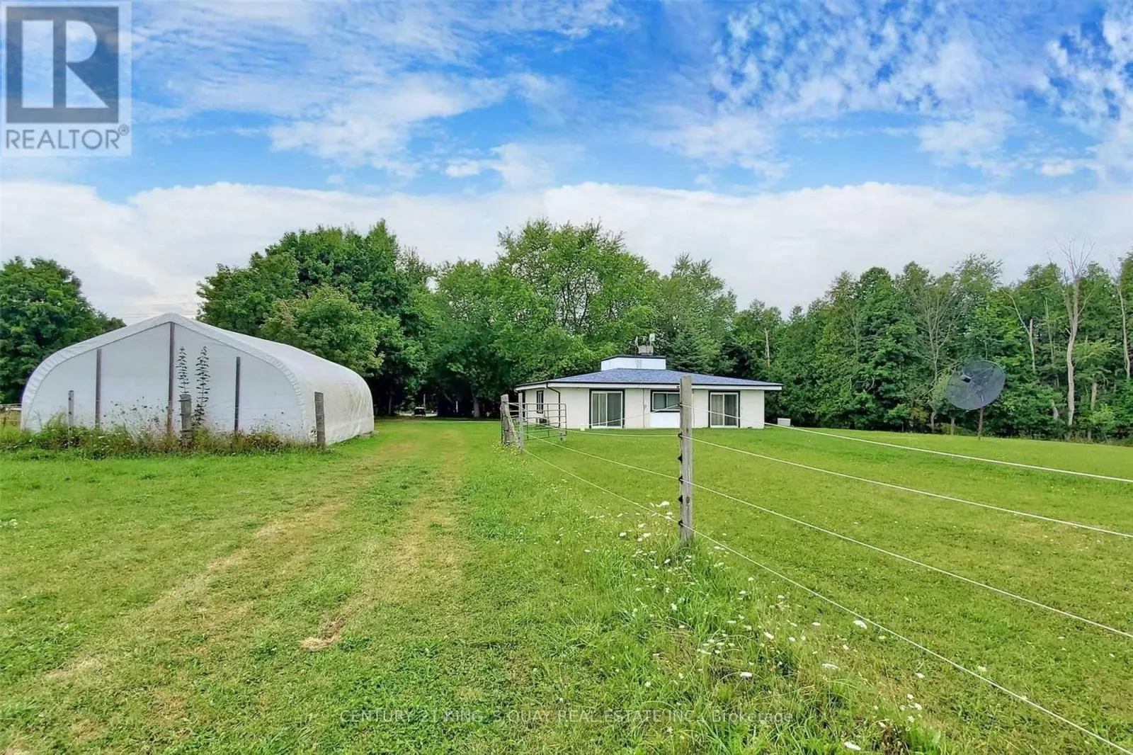 6159 5TH SIDE ROAD