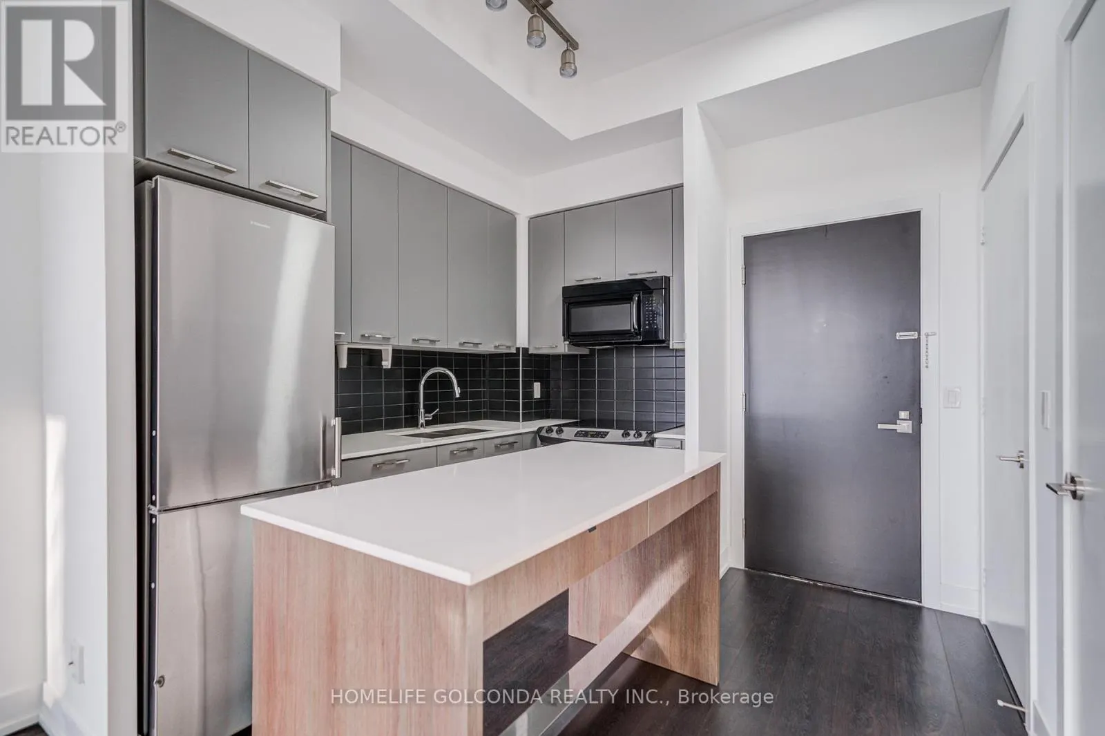 334 - 9471 YONGE STREET E