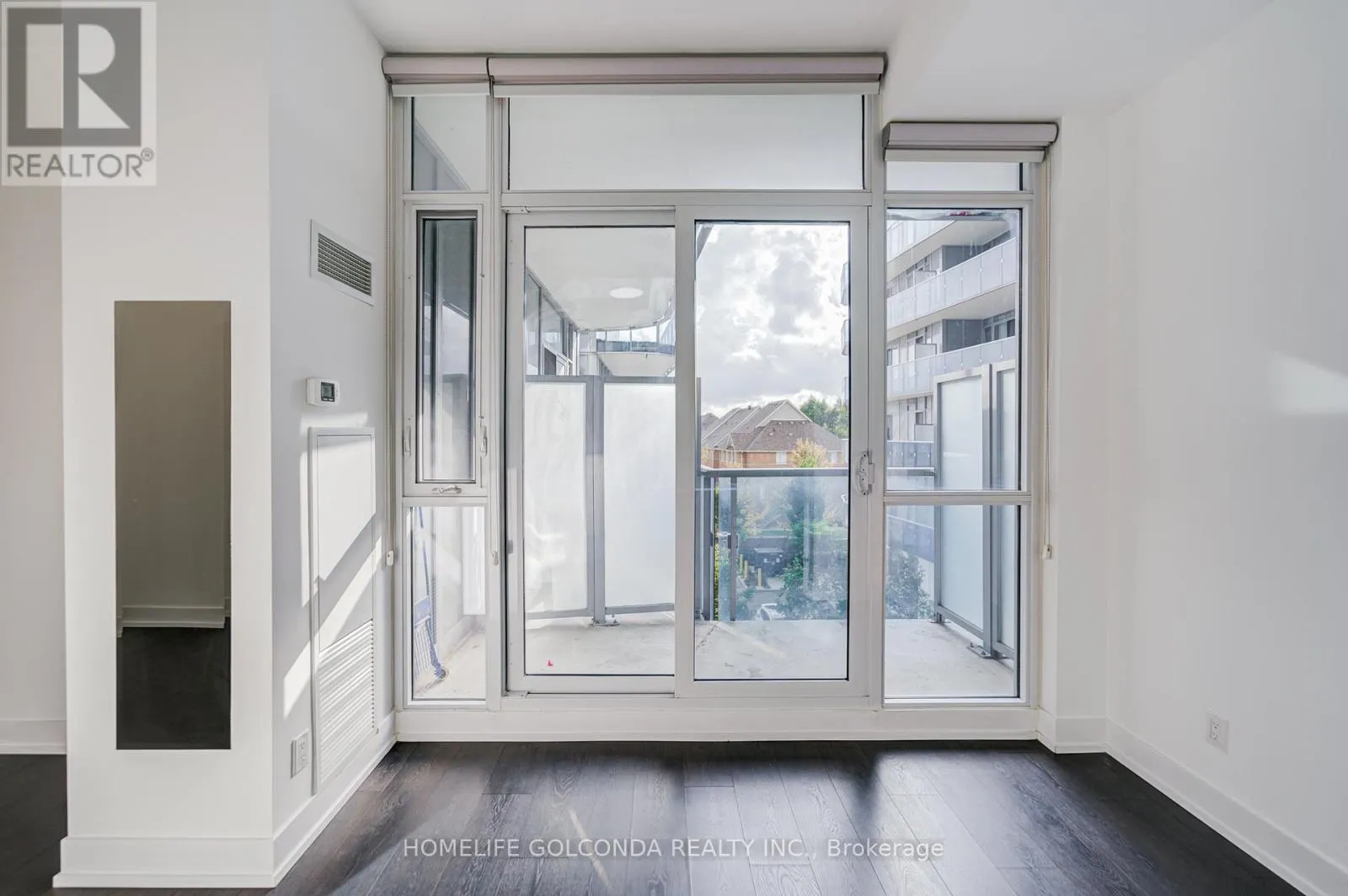 334 - 9471 YONGE STREET E