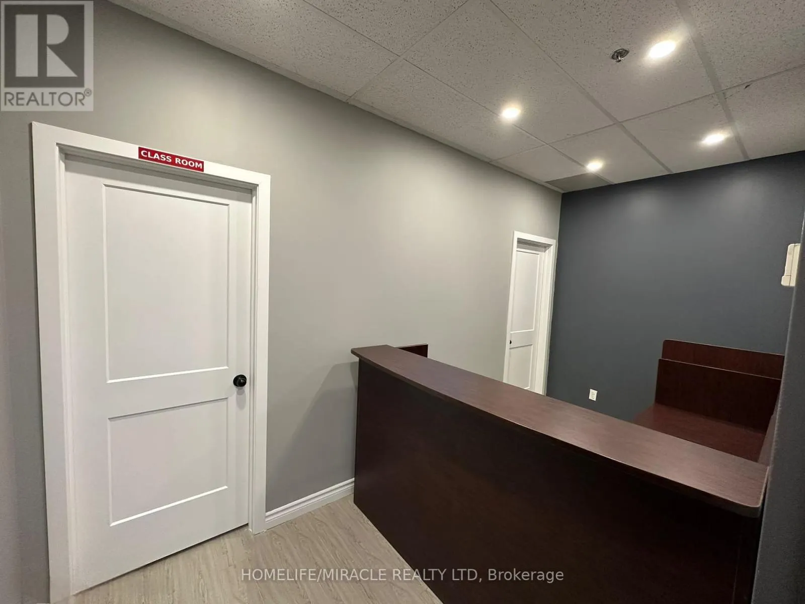 210 - 3621 HIGHWAY 7 ROAD E