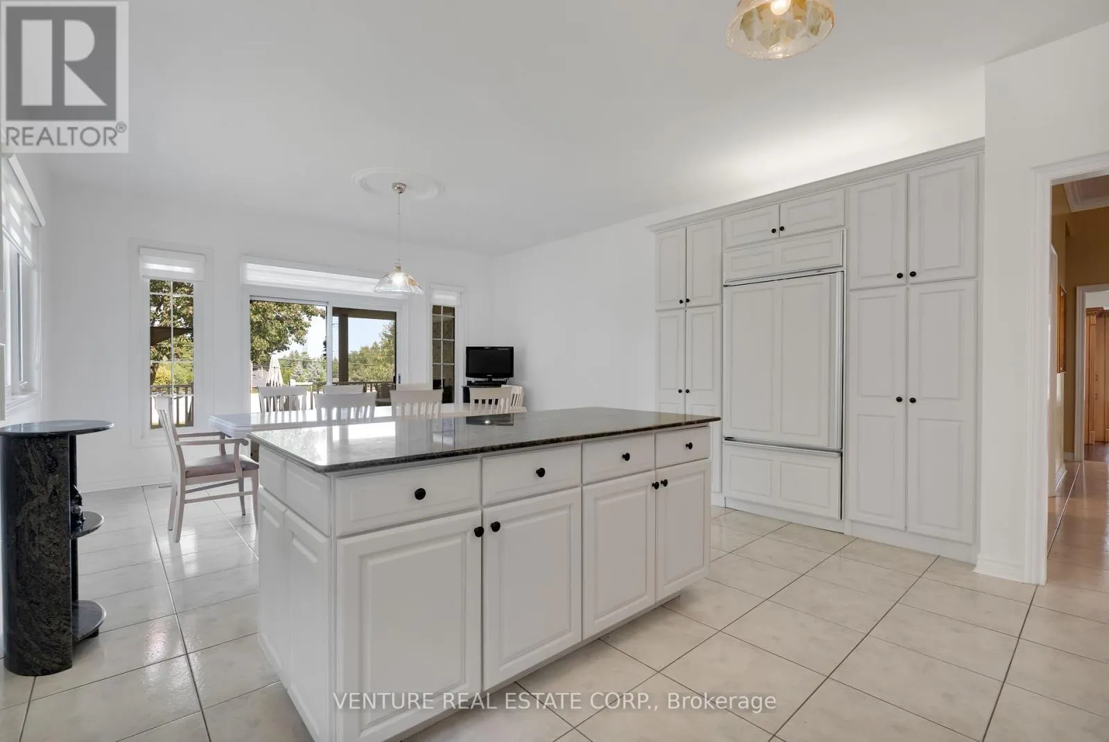 476 WESTRIDGE DRIVE