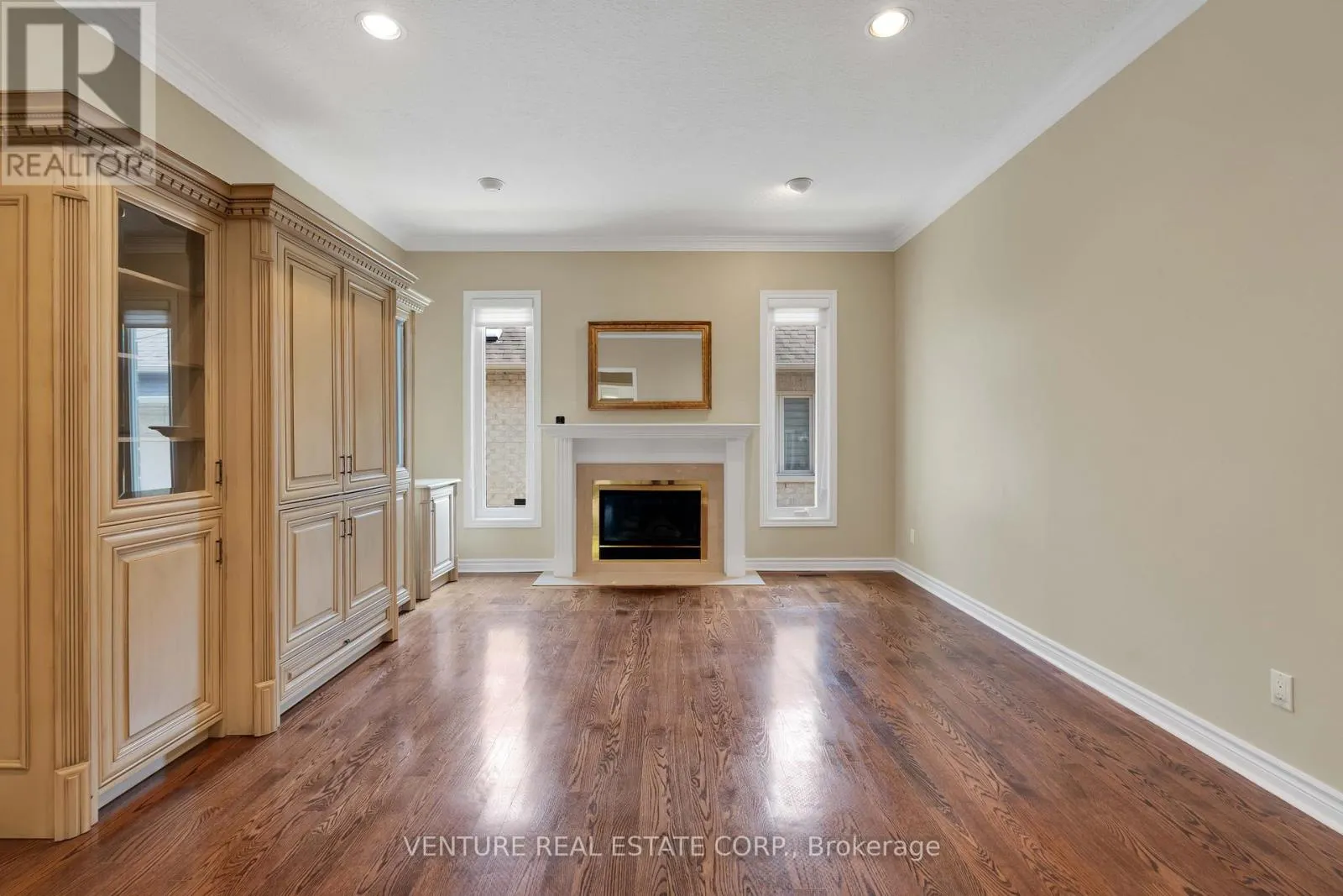 476 WESTRIDGE DRIVE