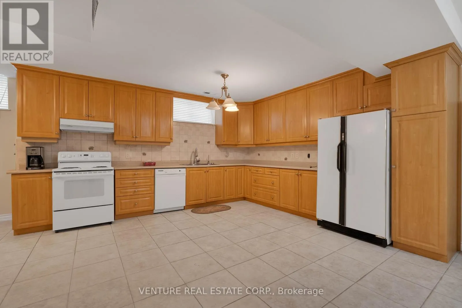 476 WESTRIDGE DRIVE