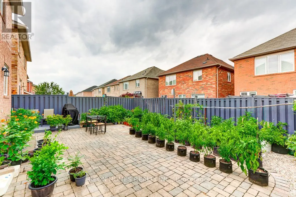 144 EDWARD JEFFREYS AVENUE
