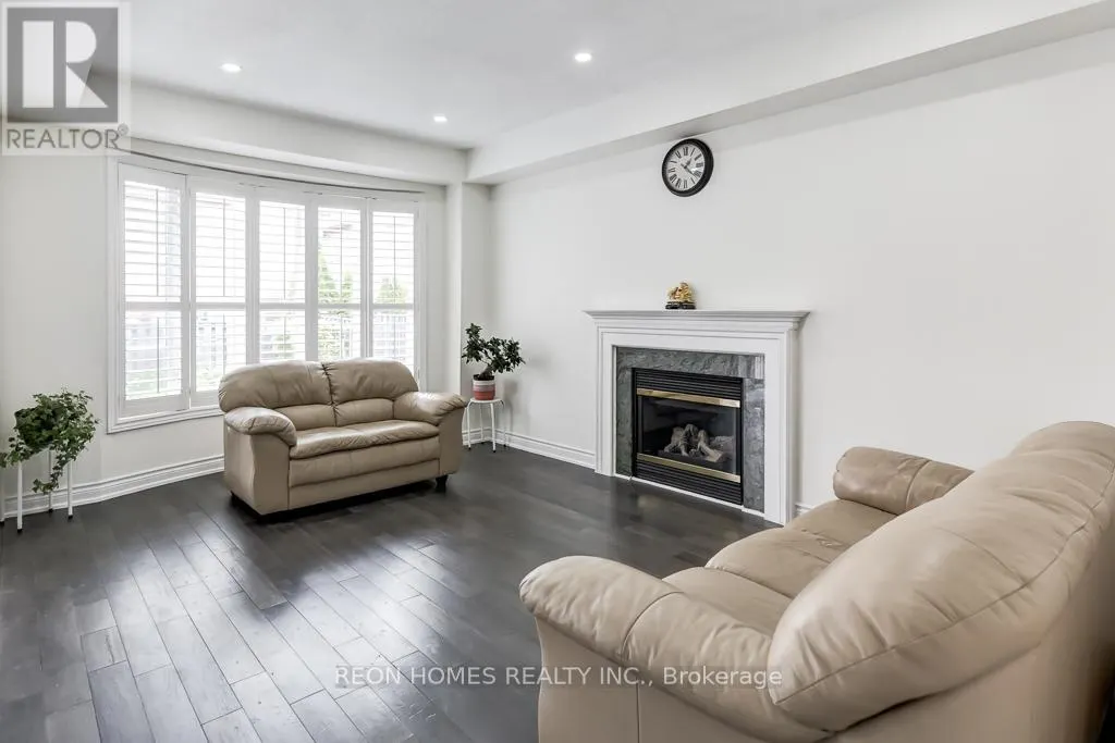 144 EDWARD JEFFREYS AVENUE