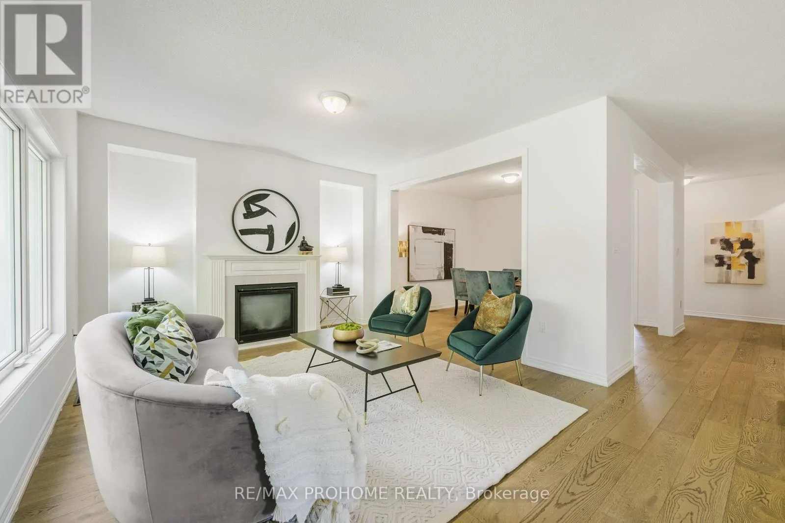 102 RIVEREDGE DRIVE