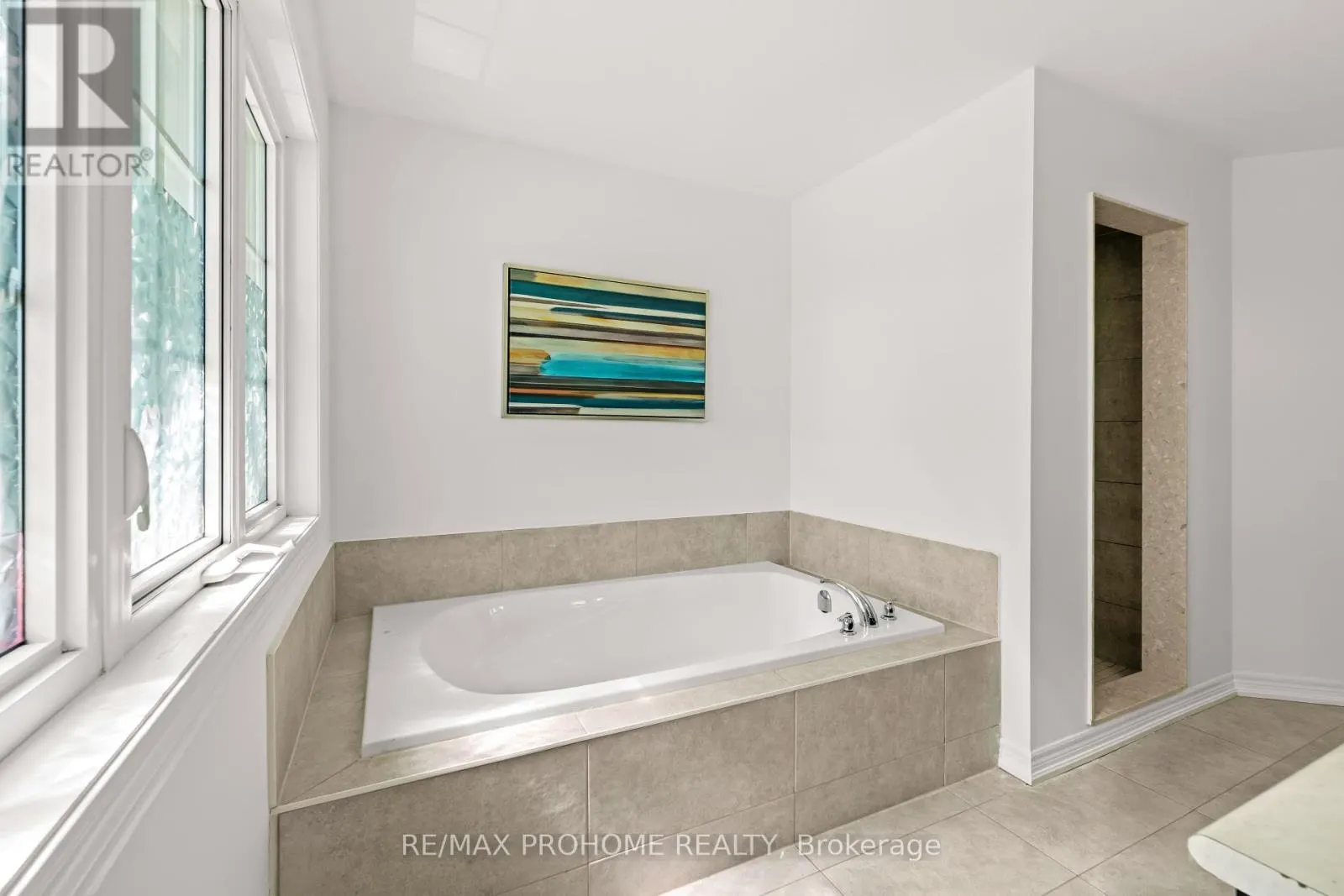 102 RIVEREDGE DRIVE