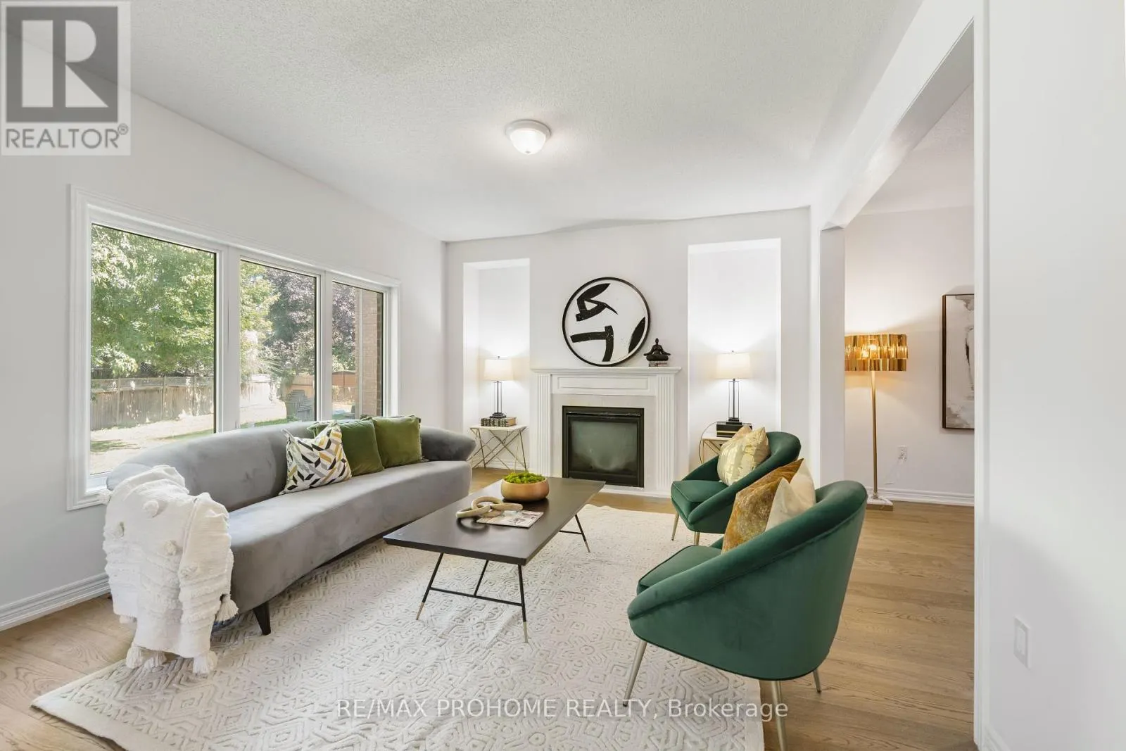 102 RIVEREDGE DRIVE