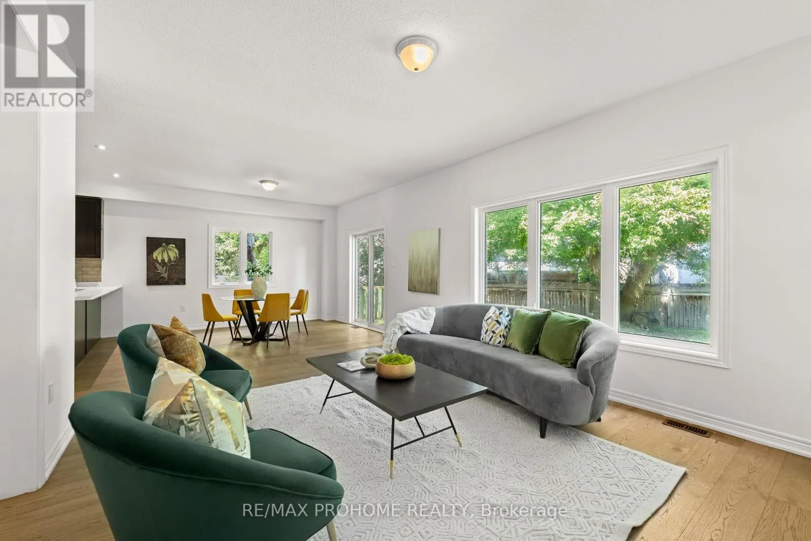 102 RIVEREDGE DRIVE