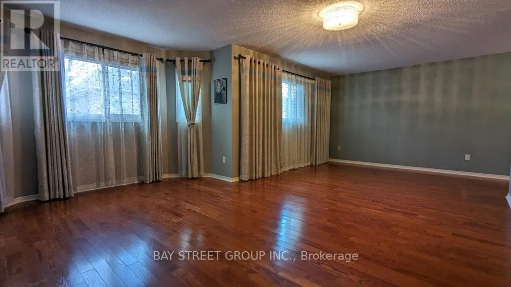 42 PICKETT CRESCENT