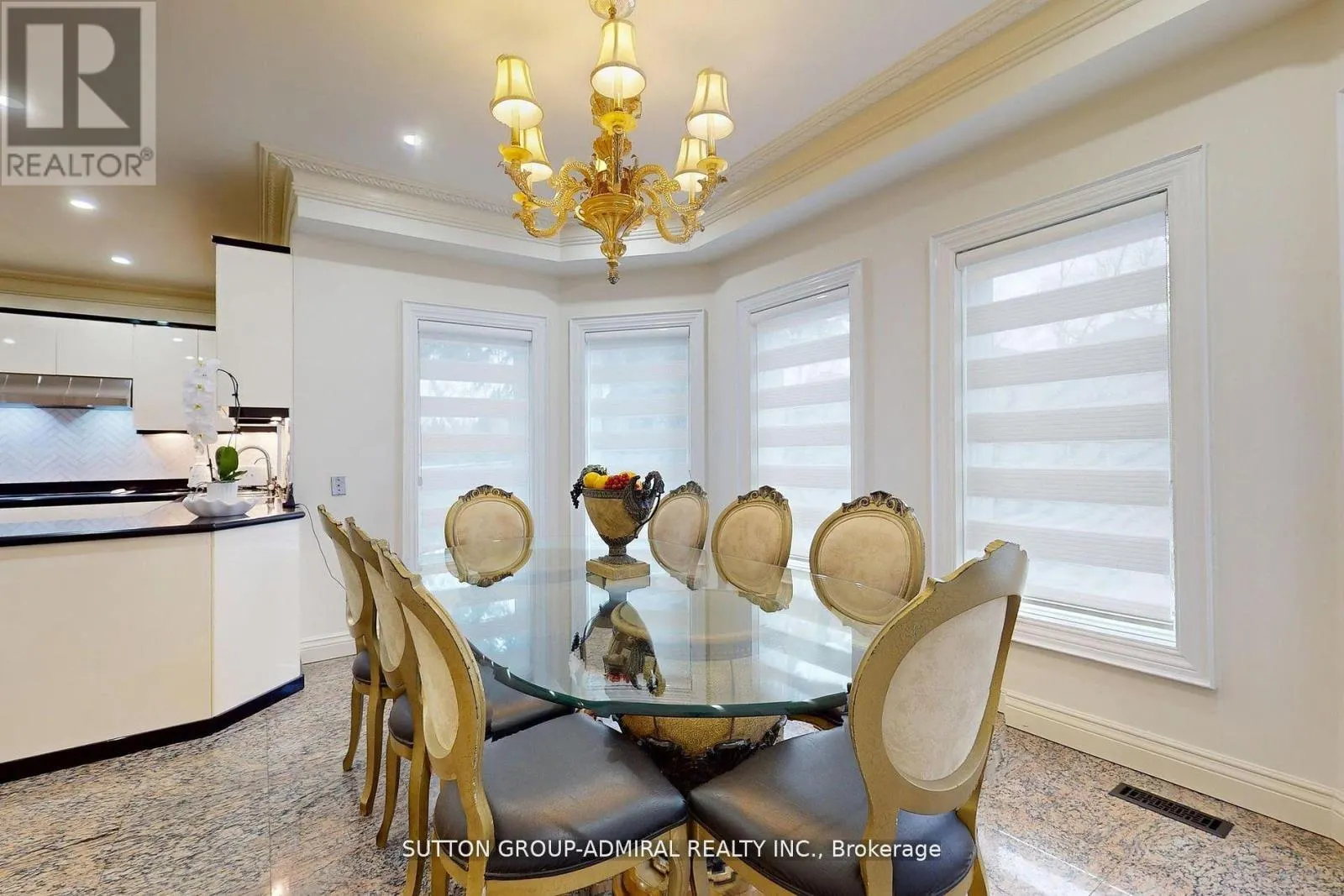220 KING HIGH DRIVE