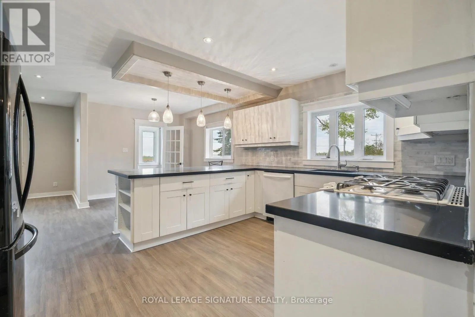 4290 YONGE STREET