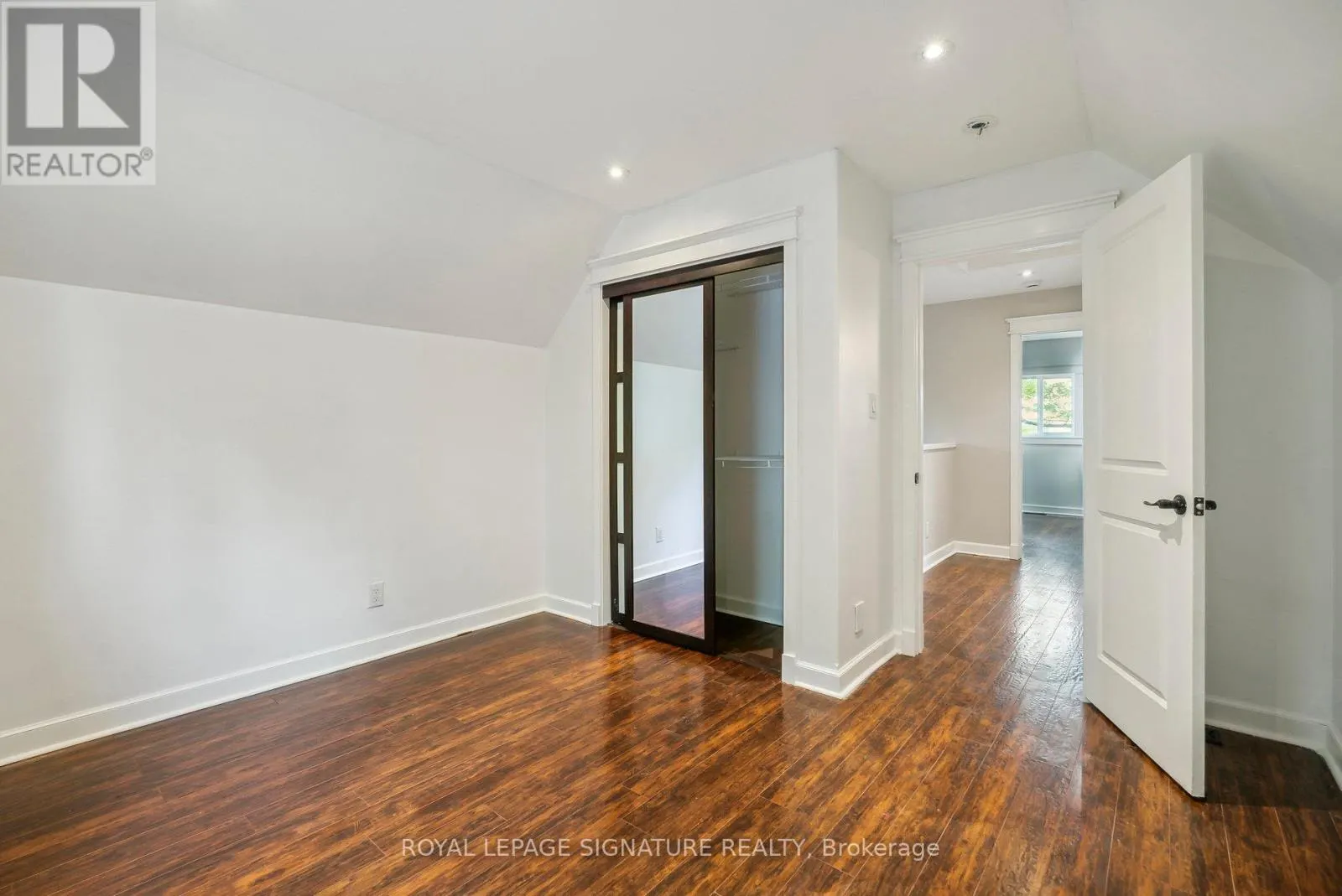 4290 YONGE STREET