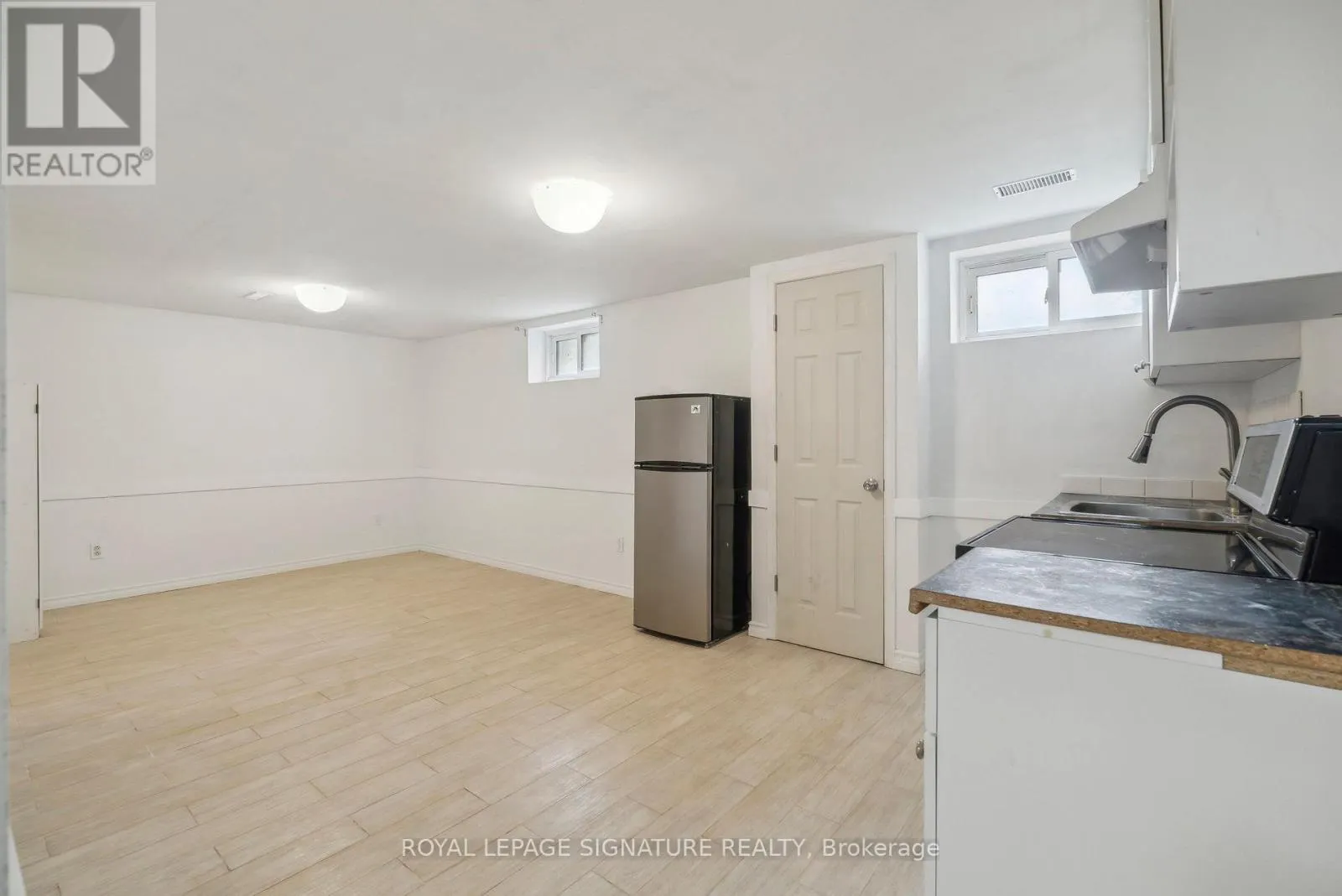4290 YONGE STREET