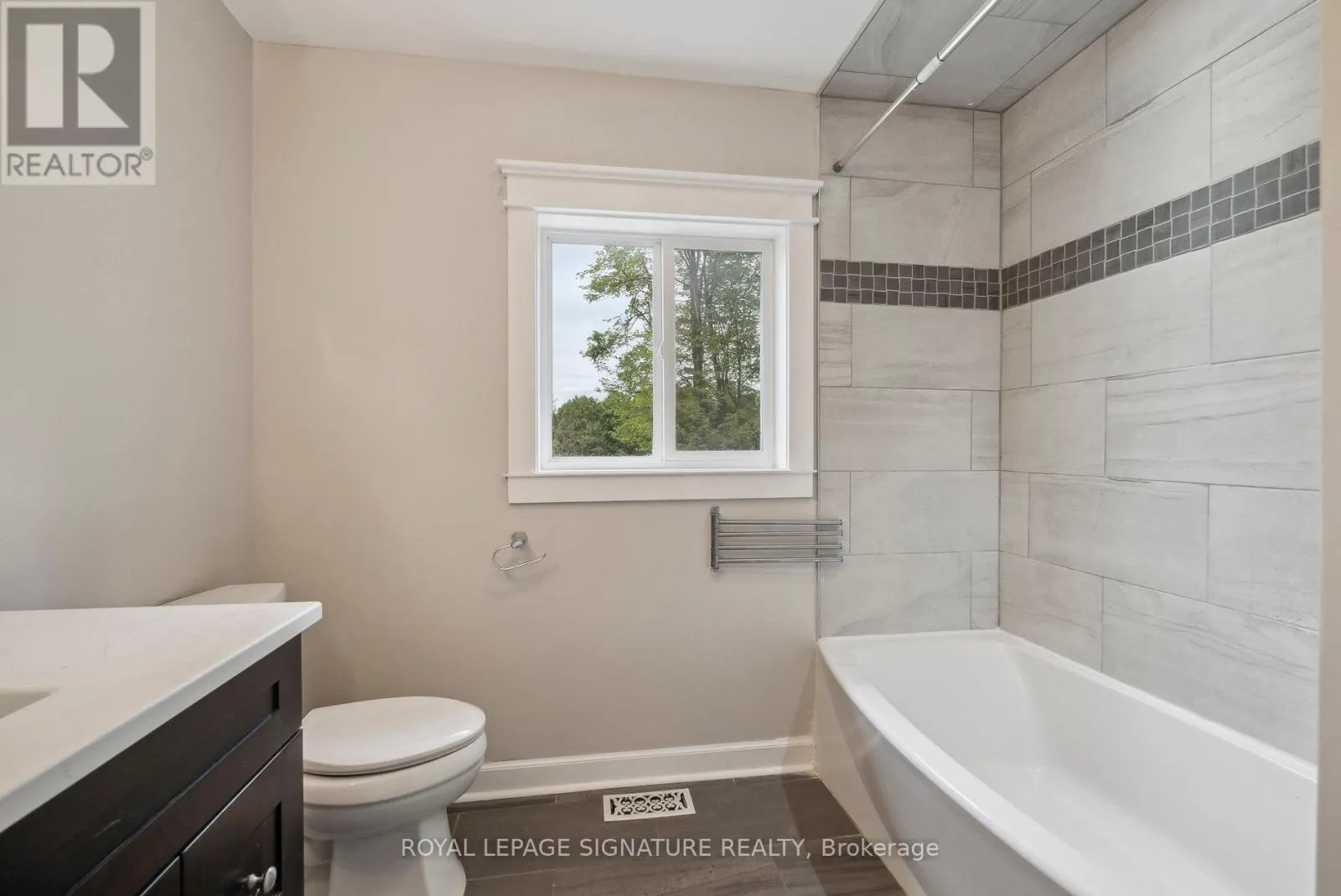 4290 YONGE STREET