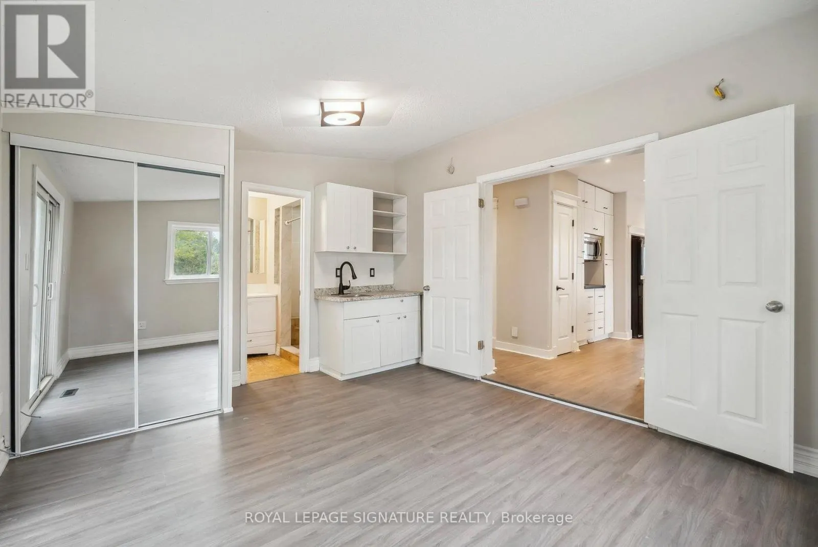 4290 YONGE STREET