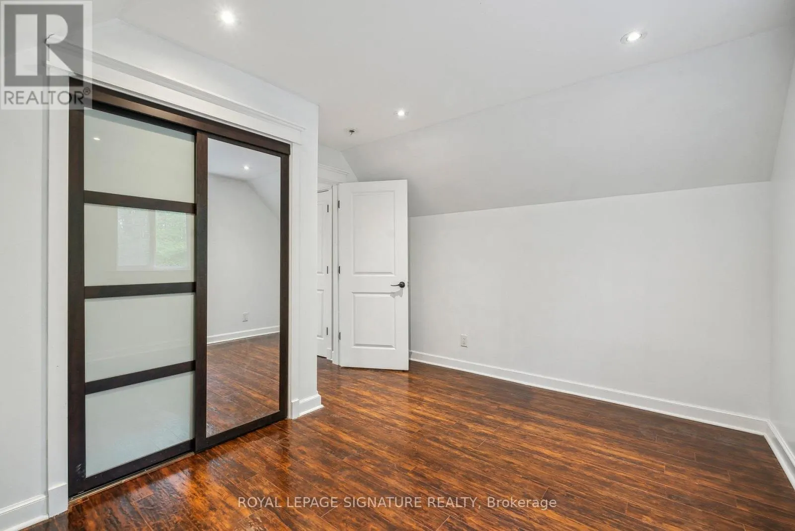 4290 YONGE STREET