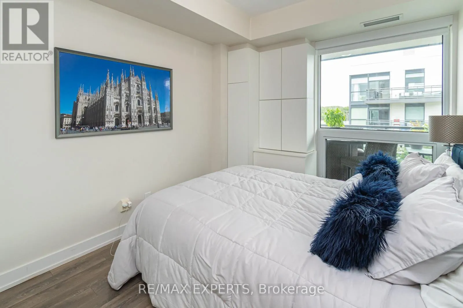 C315 - 301 SEA RAY AVENUE