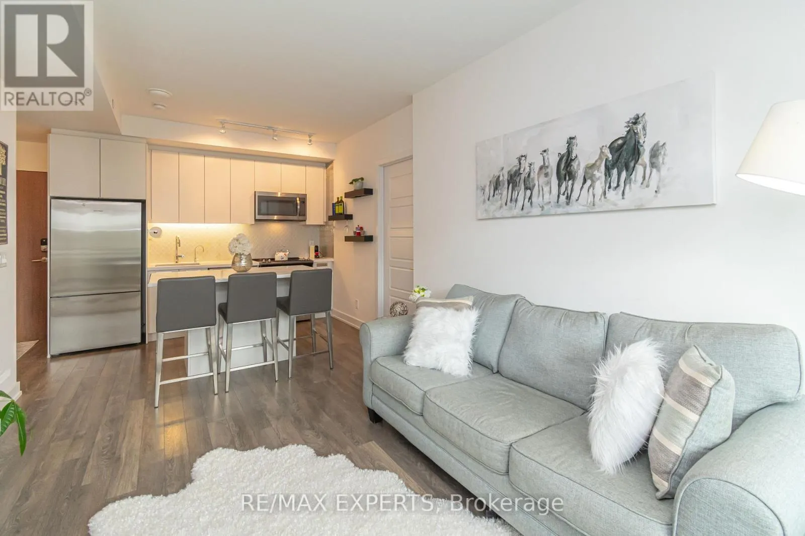 C315 - 301 SEA RAY AVENUE