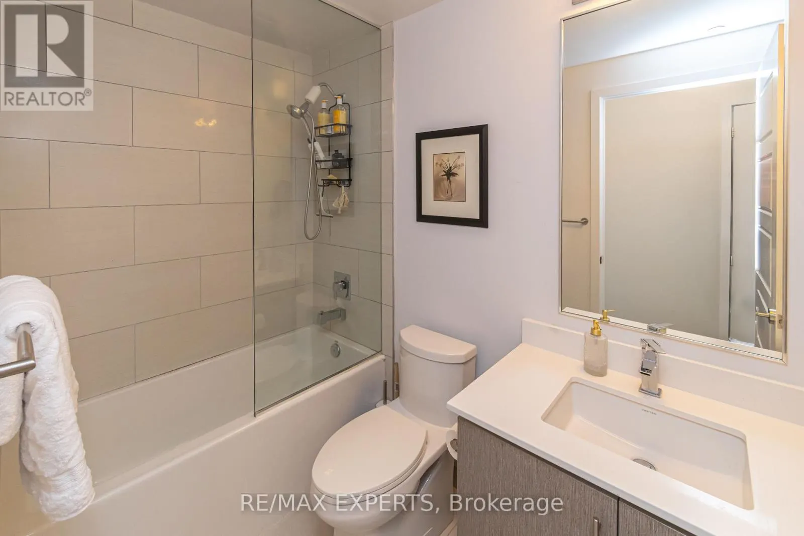 C315 - 301 SEA RAY AVENUE