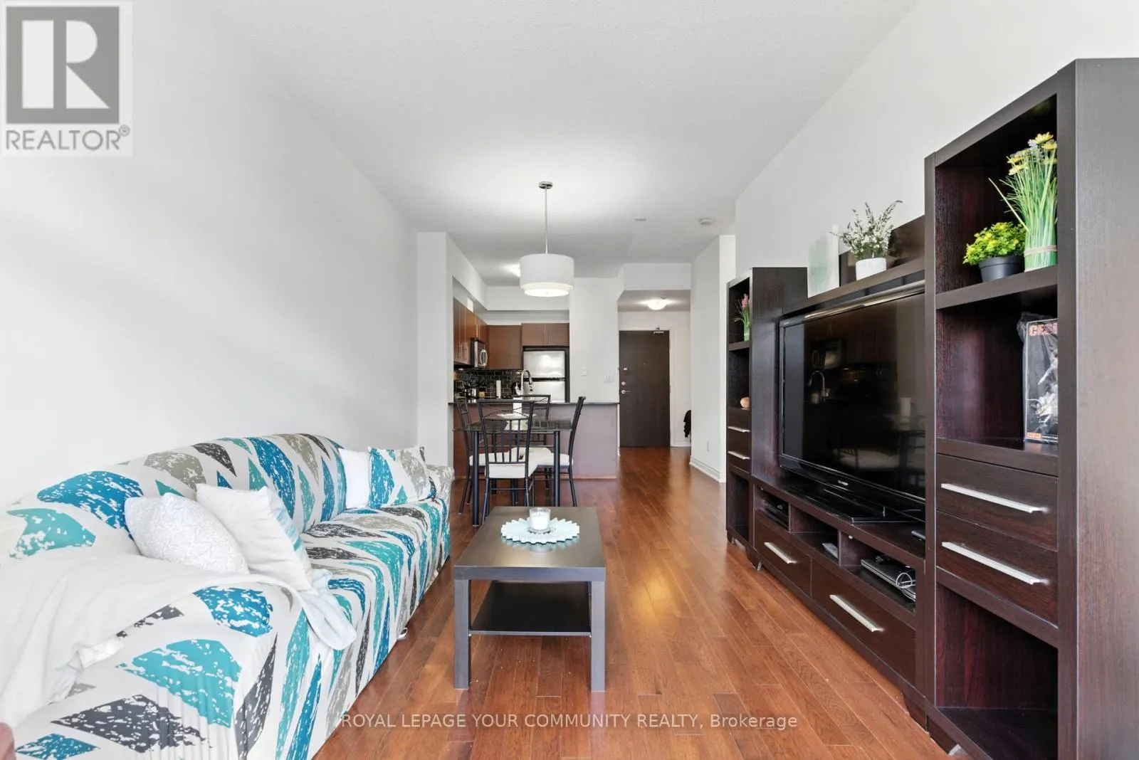 540 - 281 WOODBRIDGE AVENUE
