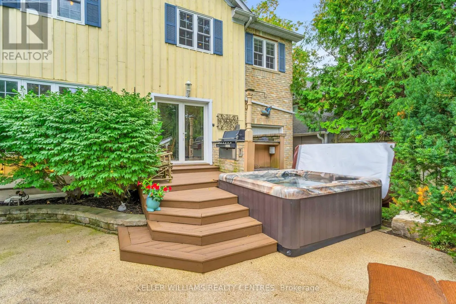 80 CONNAUGHT AVENUE