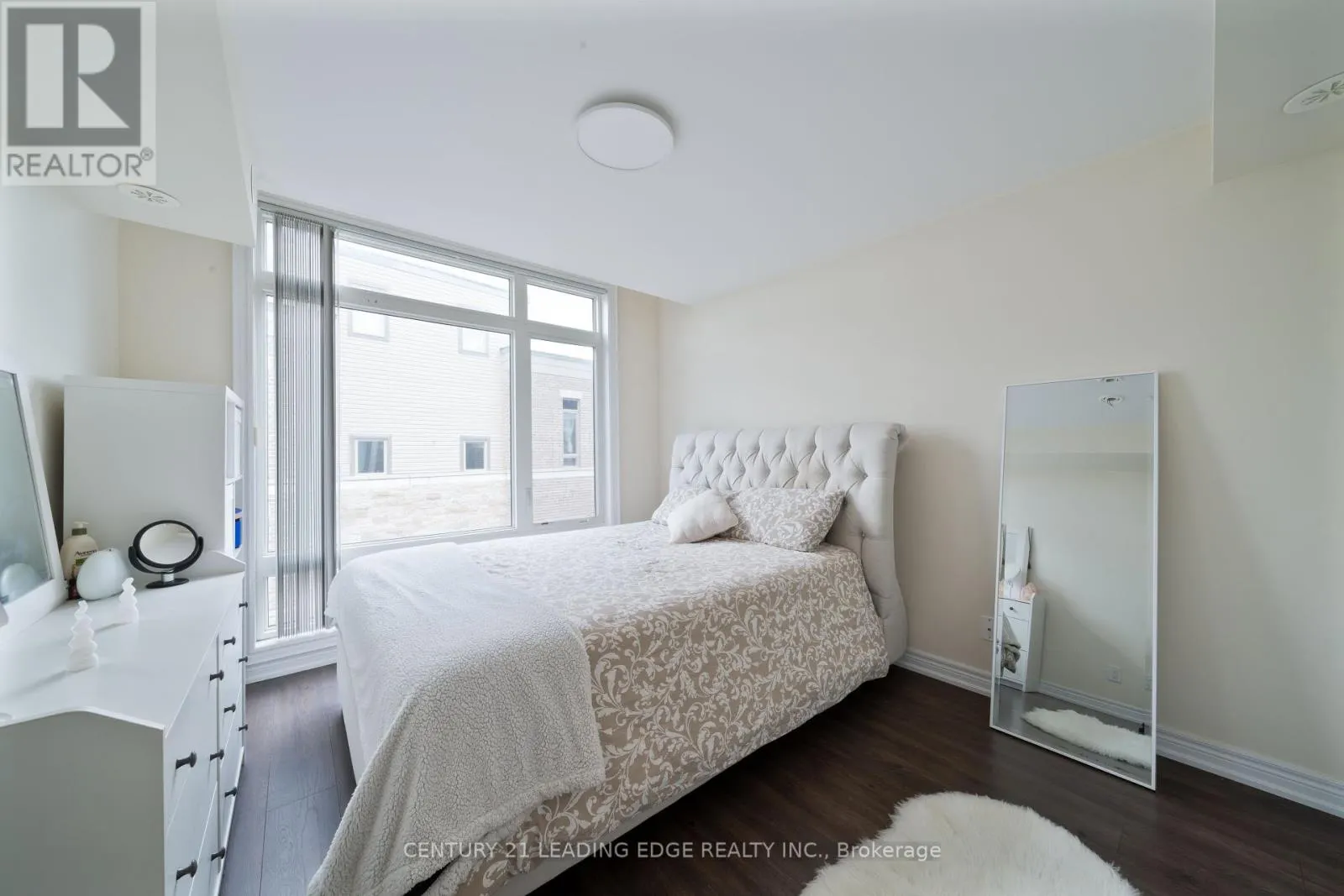 132 - 2 DUNSHEATH WAY