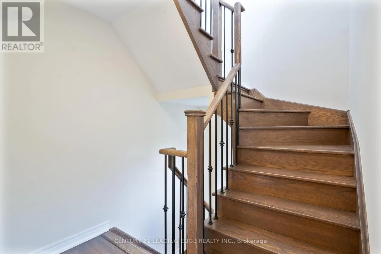 132 - 2 DUNSHEATH WAY