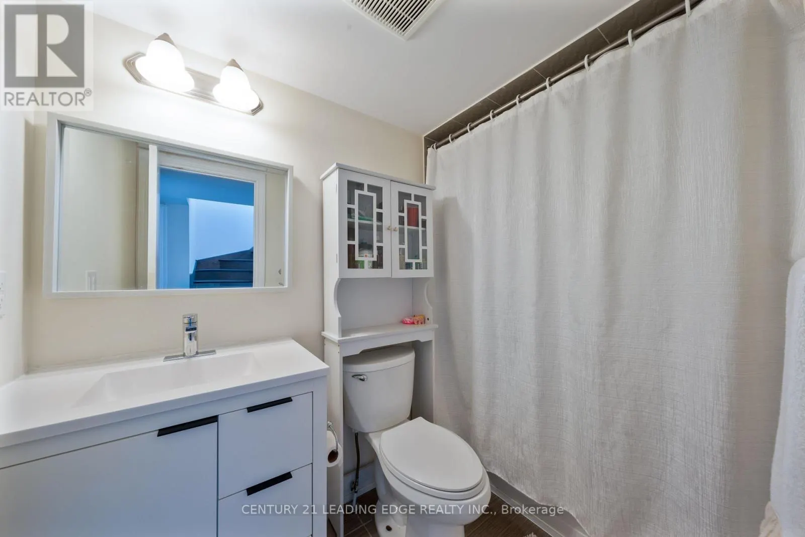 132 - 2 DUNSHEATH WAY