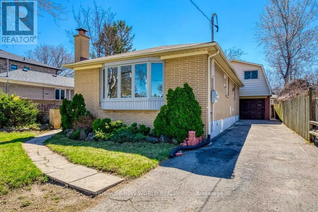 516 LYNETT CRESCENT