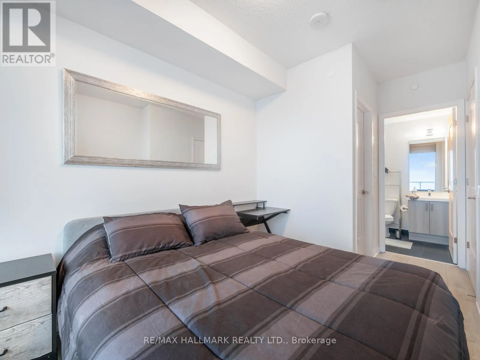 2802 - 7895 JANE STREET