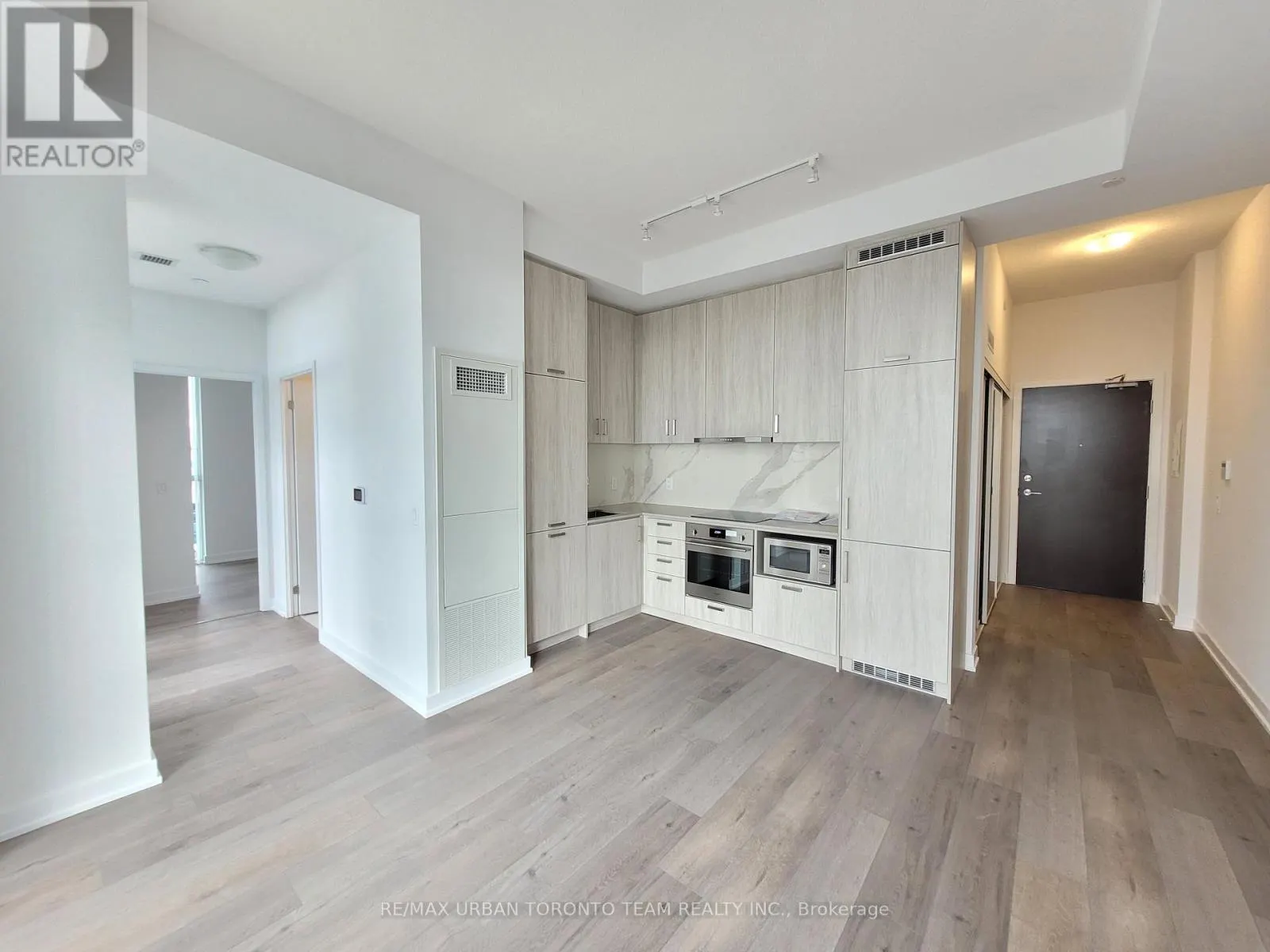 507 - 60 HONEYCRISP CRESCENT