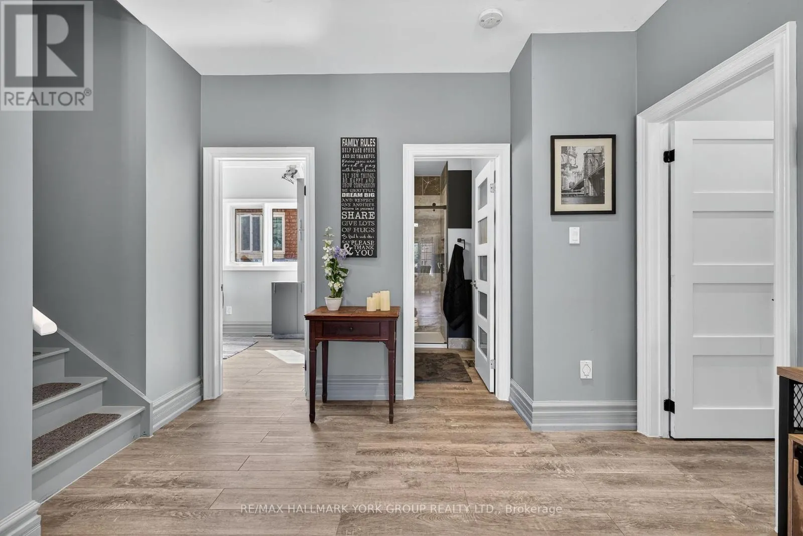 2 HADLEY COURT