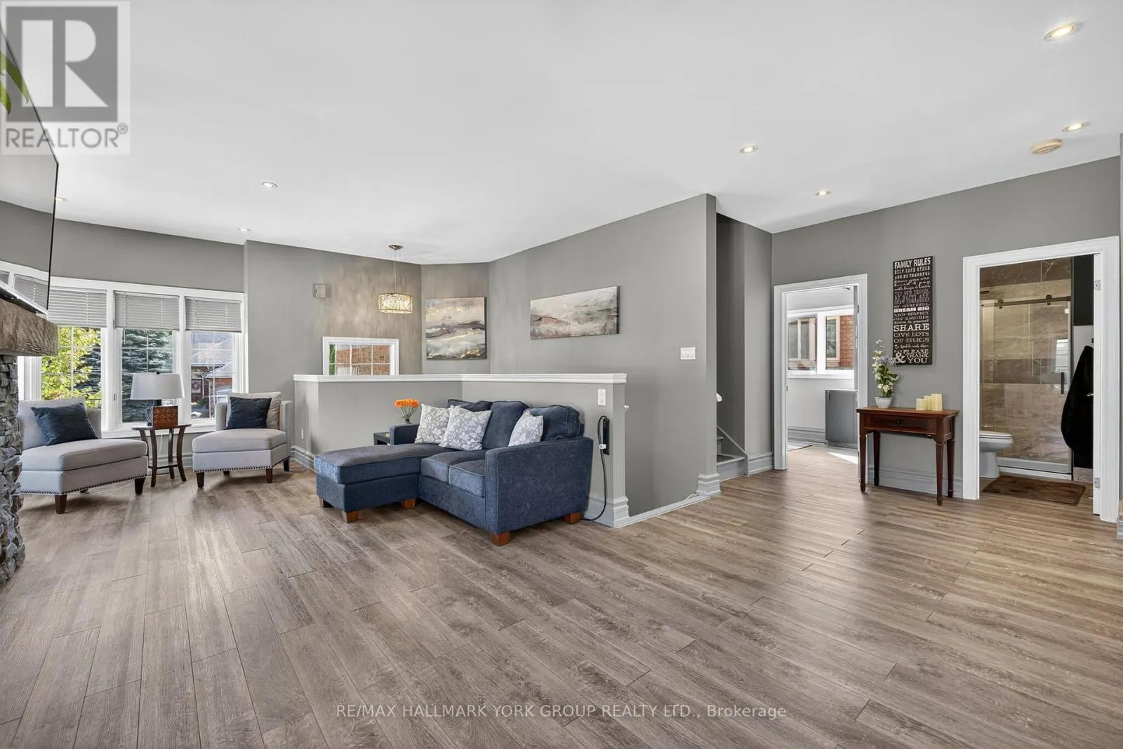 2 HADLEY COURT