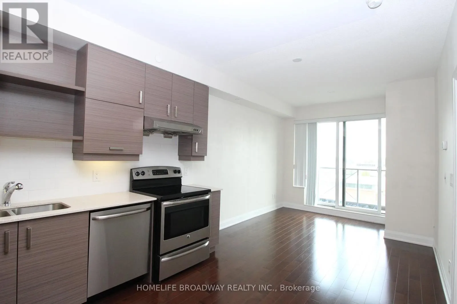 611 - 8200 BIRCHMOUNT ROAD