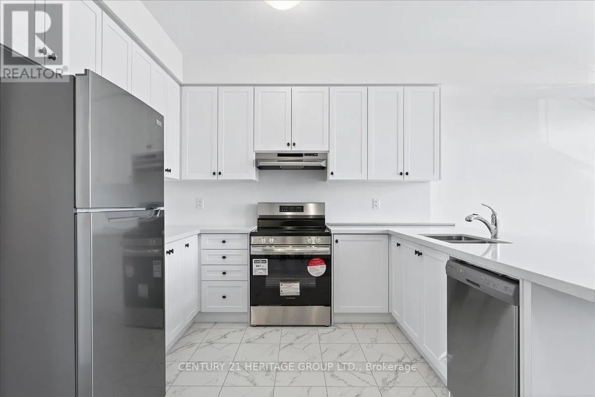6 ELGIN COURT