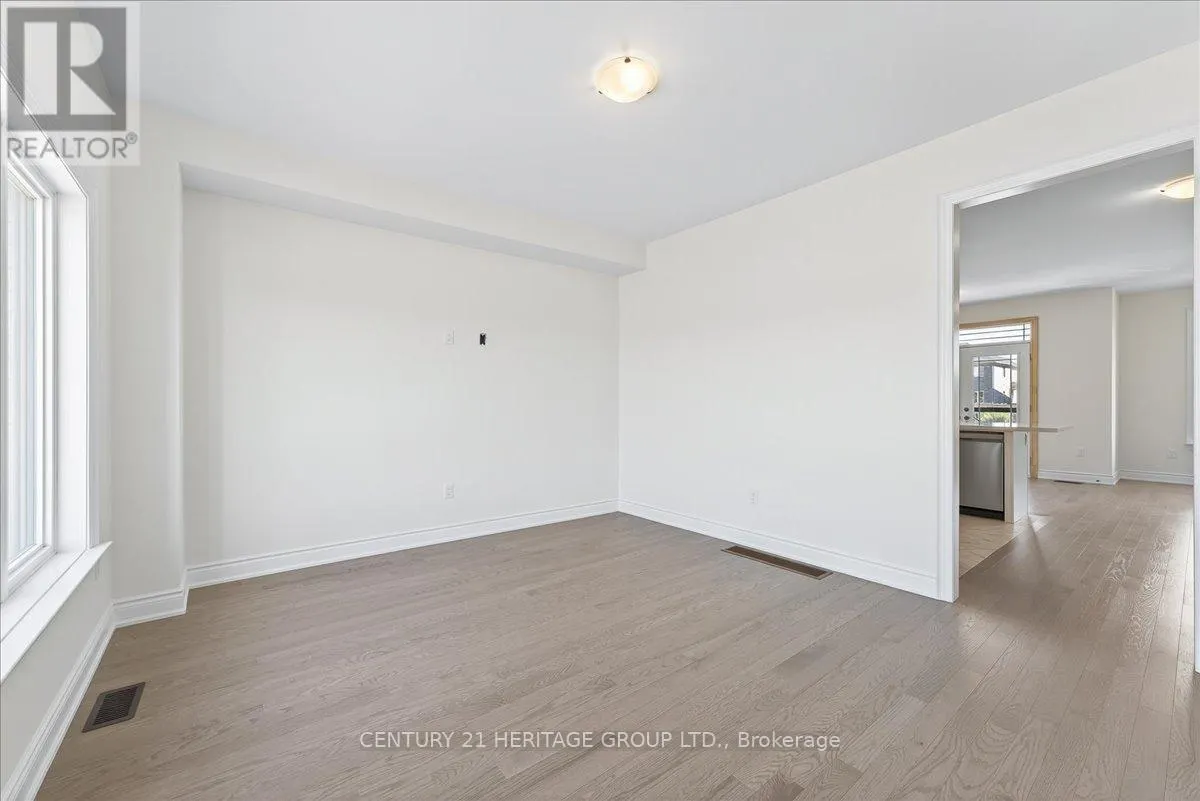 6 ELGIN COURT