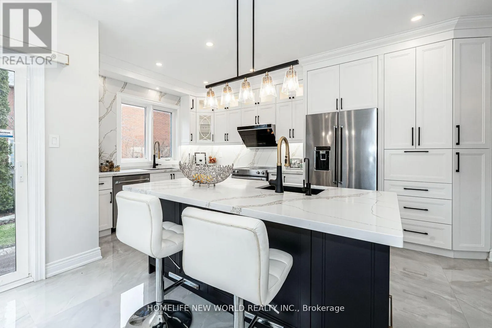 11 FORTUNE CRESCENT