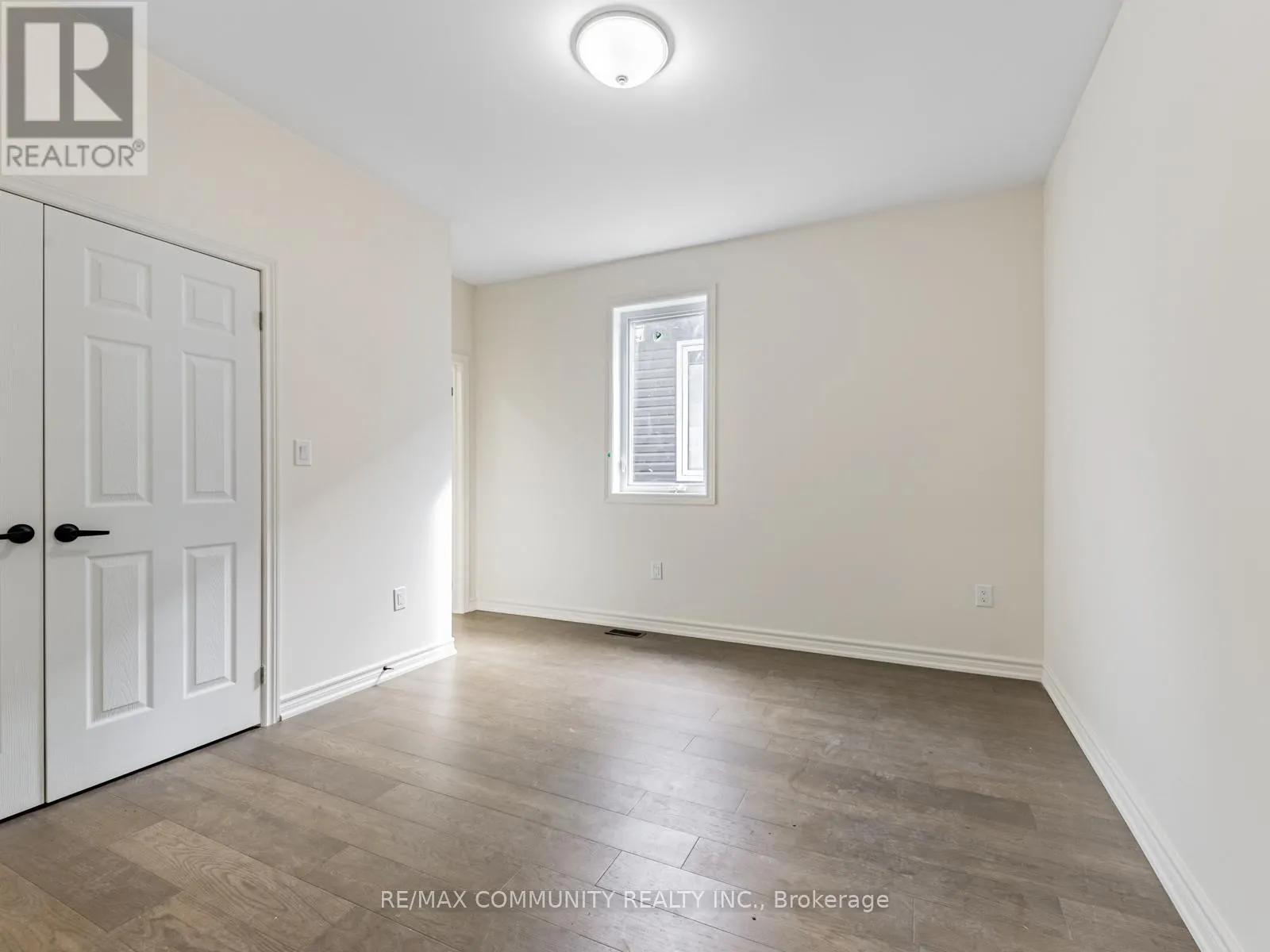 506 SIMCOE STREET